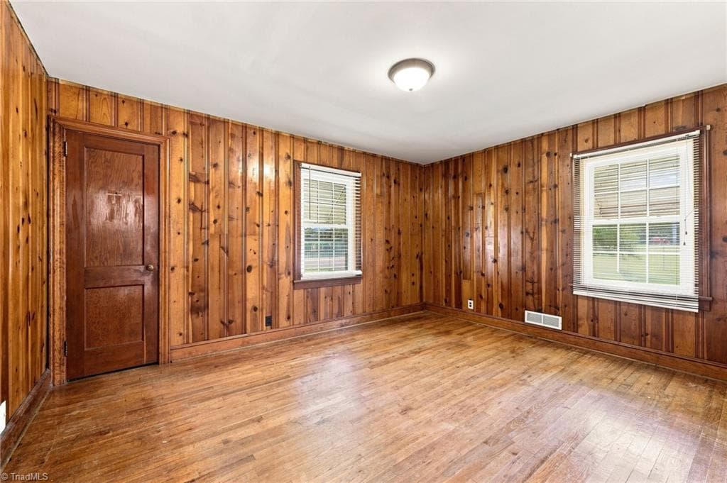 Stick/Site Built at 812 Oak Street, Reidsville NC 27320, photo 14 of 34