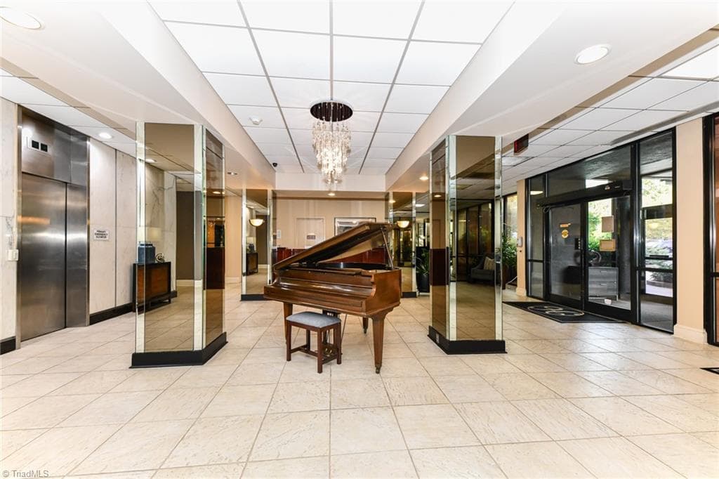 Lobby - 1101 N Elm Street # 903, Greensboro NC 27401, Greensboro