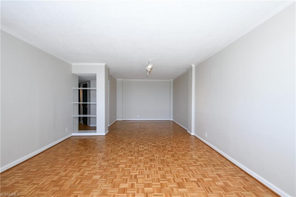 Dining Room - 1101 N Elm Street # 903, Greensboro NC 27401, Greensboro