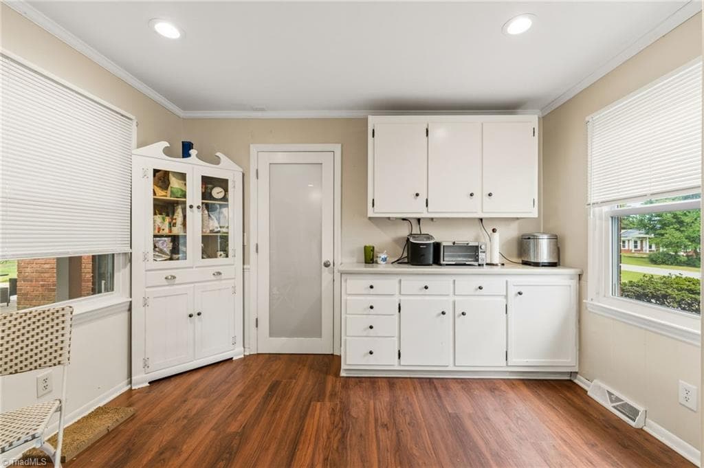 Stick/Site Built at 707 Impala Avenue, High Point NC 27265, photo 6 of 45