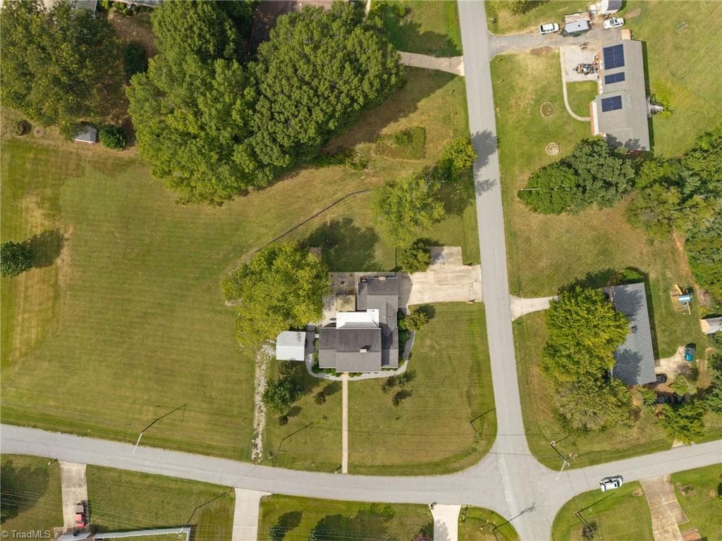 Stick/Site Built at 707 Impala Avenue, High Point NC 27265, photo 43 of 45