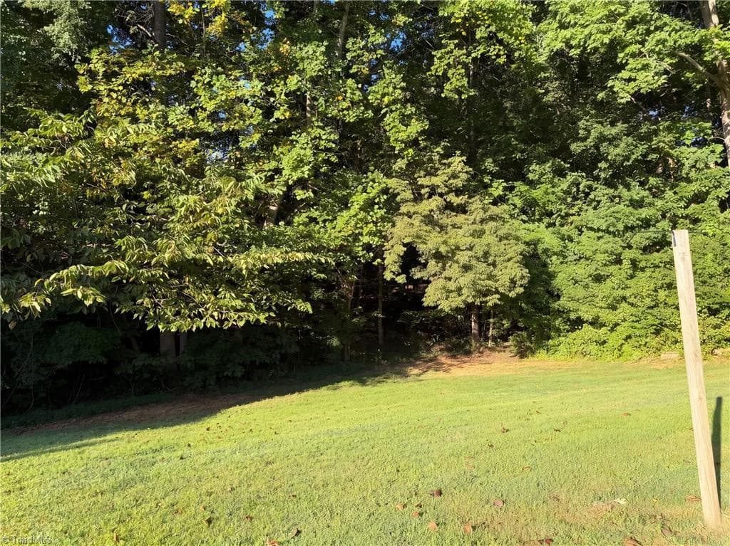 Stick/Site Built at 3888 Courtland Circle, Thomasville NC 27360, photo 16 of 16