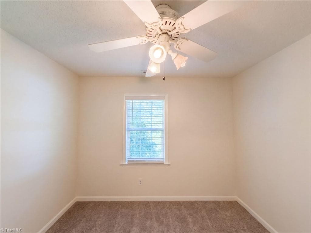 Stick/Site Built at 3888 Courtland Circle, Thomasville NC 27360, photo 10 of 16