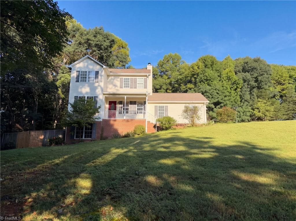 Stick/Site Built at 3888 Courtland Circle, Thomasville NC 27360, photo 15 of 16