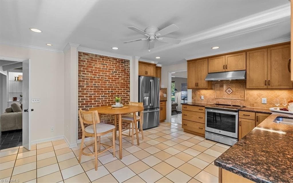 Stick/Site Built at 4020 Watauga Drive, Greensboro NC 27410, photo 13 of 48