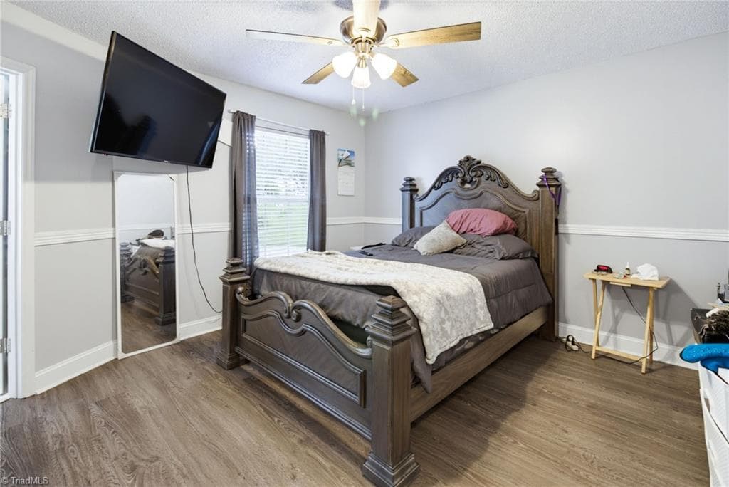 Stick/Site Built at 2922 Median Court, High Point NC 27260, photo 16 of 34