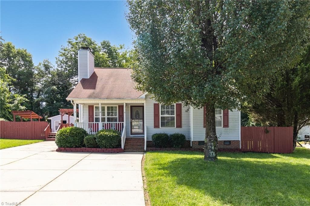 2922 Median Court, High Point NC 27260
