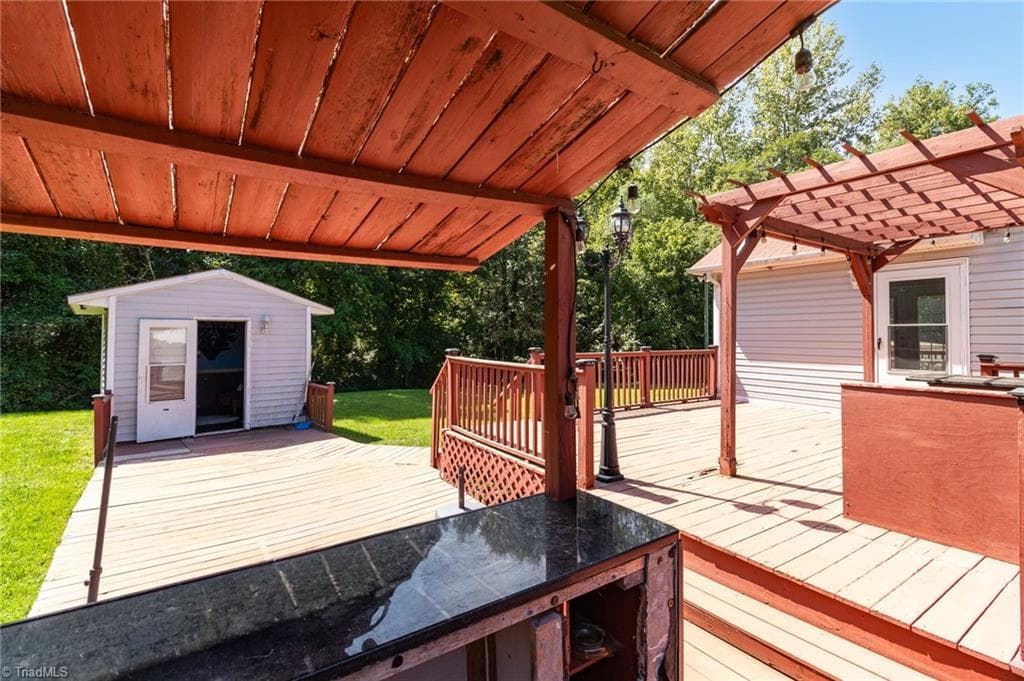 Stick/Site Built at 2922 Median Court, High Point NC 27260, photo 25 of 34