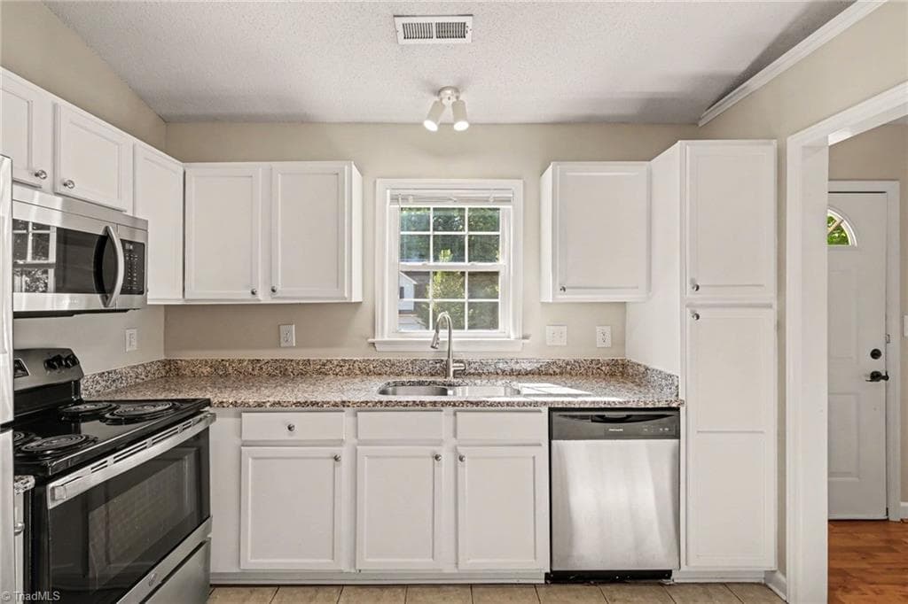 Stick/Site Built at 1622 Hawkcrest Lane, Winston-Salem NC 27127, Winston-Salem, photo 6 of 17