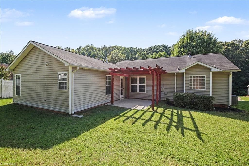 Stick/Site Built at 1622 Hawkcrest Lane, Winston-Salem NC 27127, Winston-Salem, photo 16 of 17
