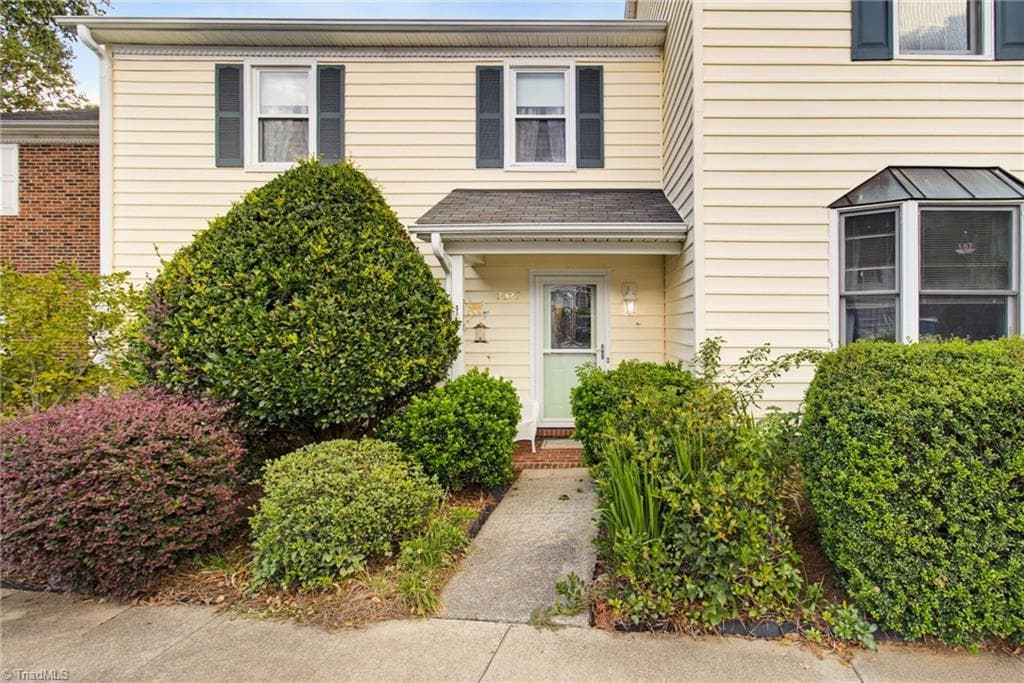 2522 Cottage Place, Greensboro NC 27455