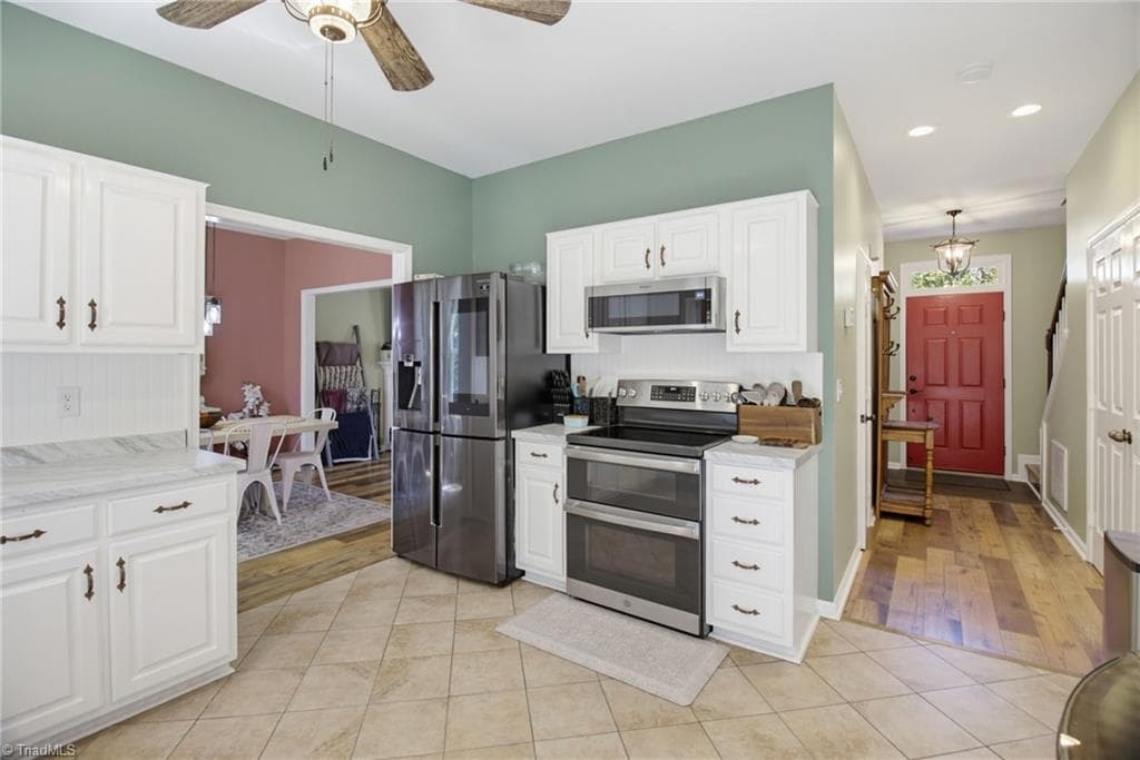 Stick/Site Built at 3607 Cardinal Ridge Drive, Greensboro NC 27410, photo 9 of 20