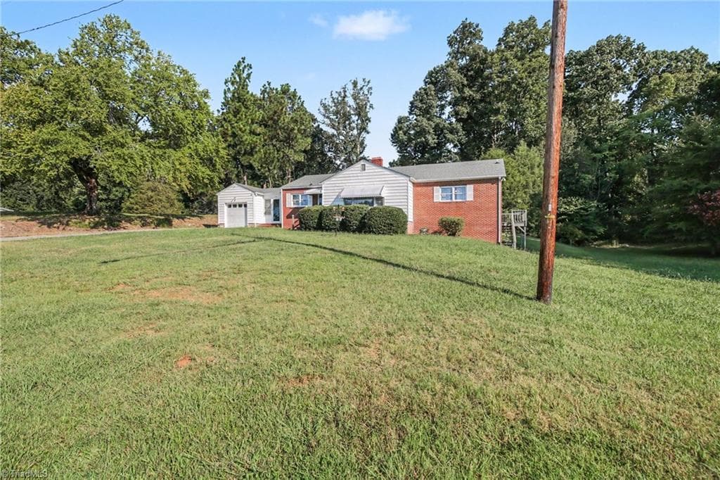 Stick/Site Built at 365 North Road, Thomasville NC 27360, photo 11 of 34