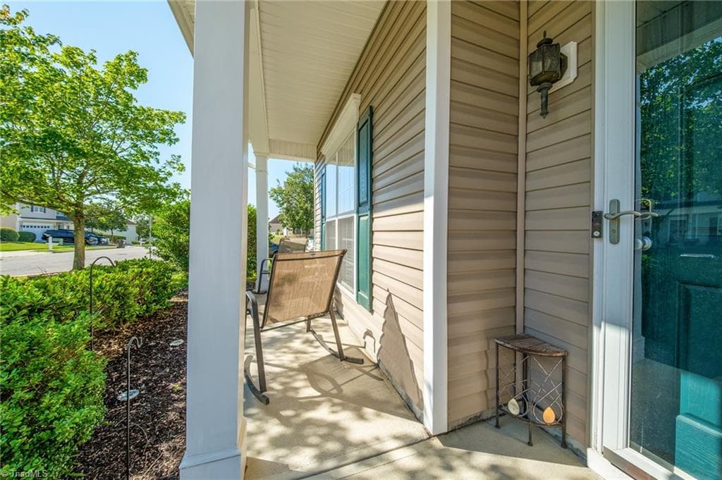 Stick/Site Built at 6415 Hedgewood Lane, High Point NC 27265, photo 4 of 45