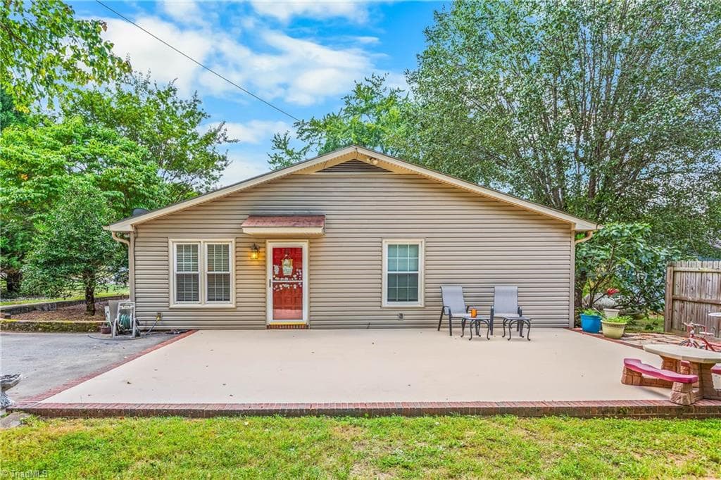 Stick/Site Built at 4733 Eastwin Drive, Winston-Salem NC 27104, Winston-Salem, photo 26 of 33