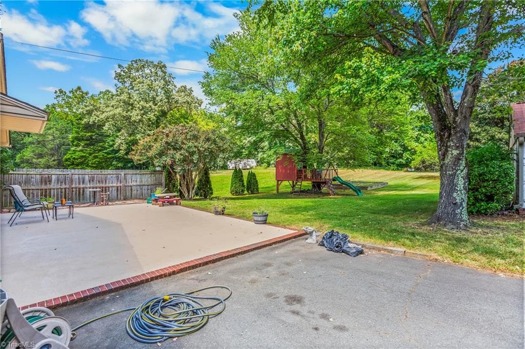 Stick/Site Built at 4733 Eastwin Drive, Winston-Salem NC 27104, Winston-Salem, photo 28 of 33