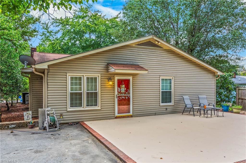 Stick/Site Built at 4733 Eastwin Drive, Winston-Salem NC 27104, Winston-Salem, photo 25 of 33