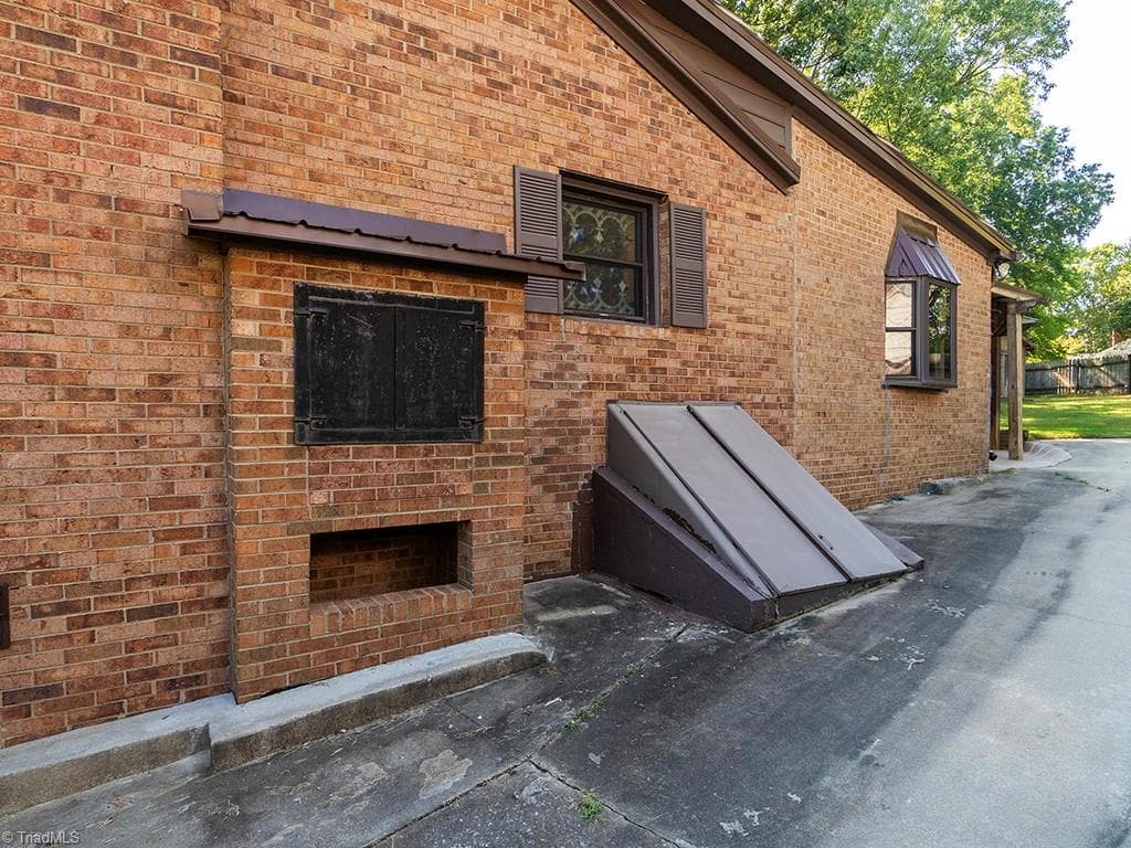 Stick/Site Built at 933 Graham Street, Burlington NC 27217, Burlington, photo 33 of 36
