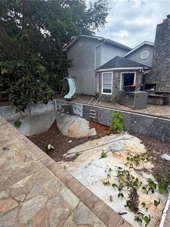 Stick/Site Built at 1004 Roach Street, Mayodan NC 27027, photo 5 of 5