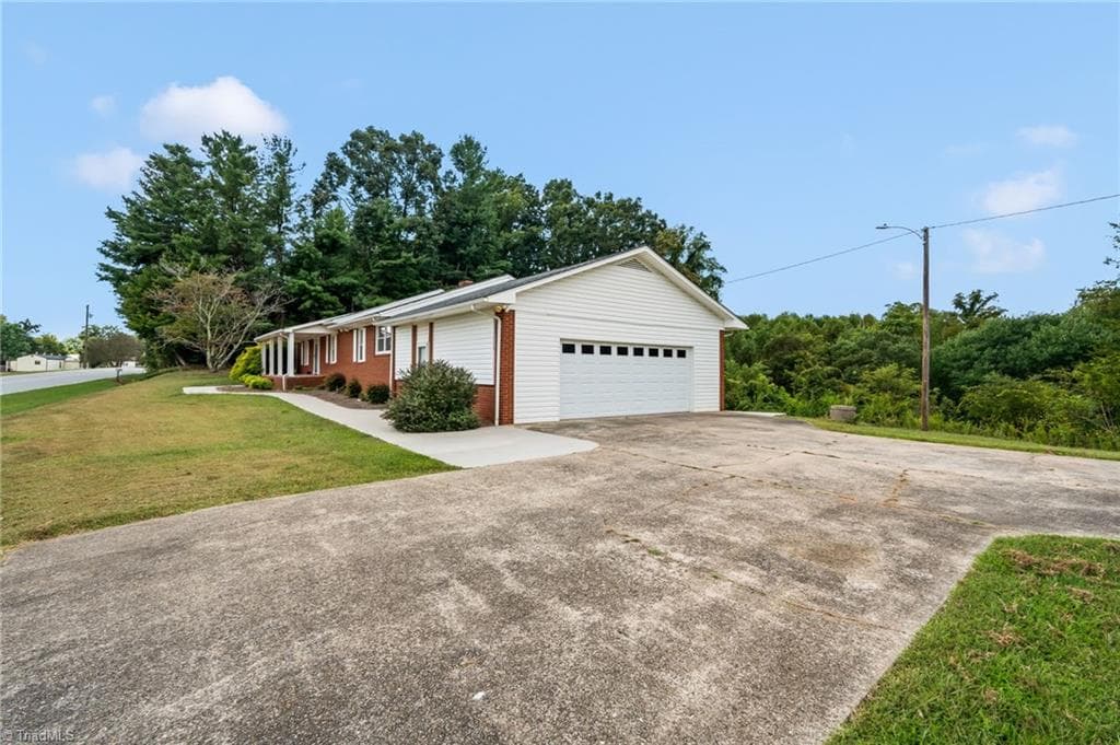 Stick/Site Built at 3827 NC Highway 772, Walnut Cove NC 27052, Walnut Cove, photo 30 of 46