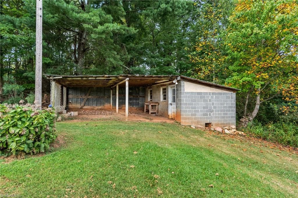 Stick/Site Built at 3827 NC Highway 772, Walnut Cove NC 27052, Walnut Cove, photo 34 of 46