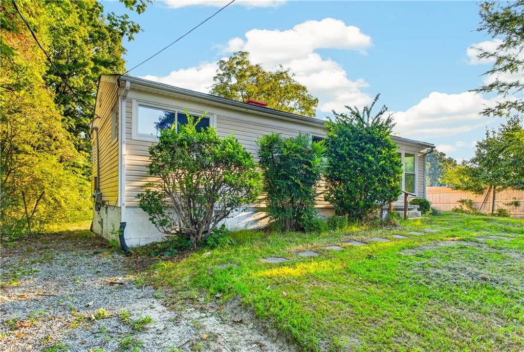 Stick/Site Built at 2104 Hiatt Street, Greensboro NC 27403, photo 17 of 22