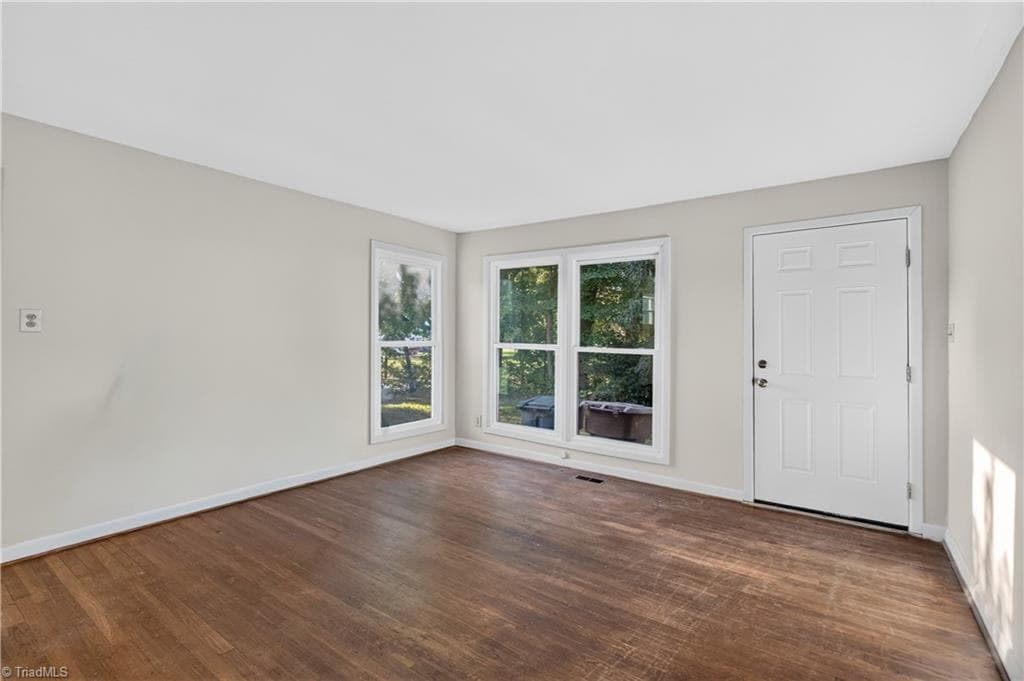Stick/Site Built at 2104 Hiatt Street, Greensboro NC 27403, photo 3 of 22