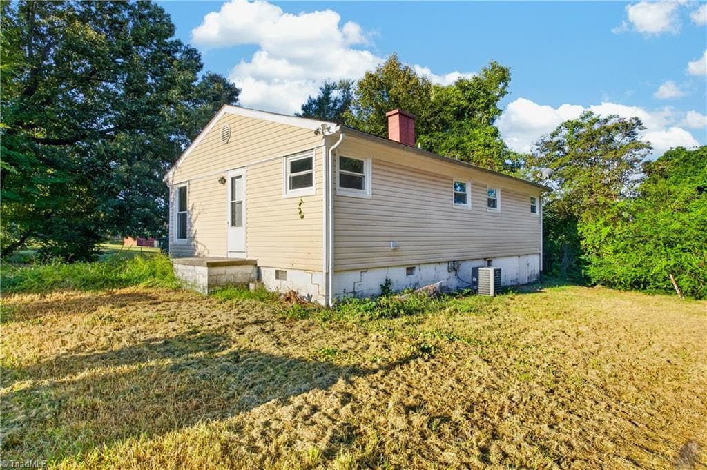 Stick/Site Built at 2104 Hiatt Street, Greensboro NC 27403, photo 18 of 22