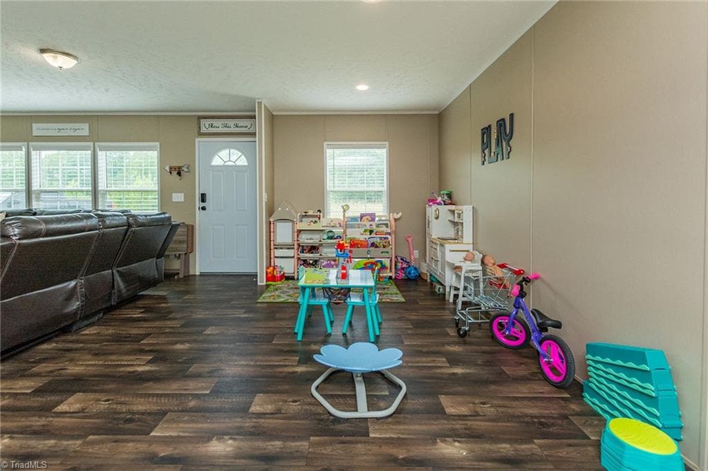 Manufactured Home at 220 Bluejay Road, Reidsville NC 27320, Reidsville, photo 25 of 80