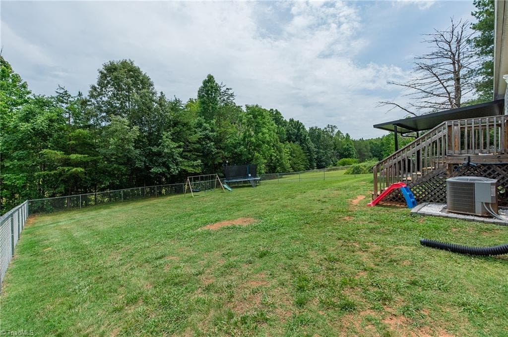 Manufactured Home at 220 Bluejay Road, Reidsville NC 27320, Reidsville, photo 67 of 80