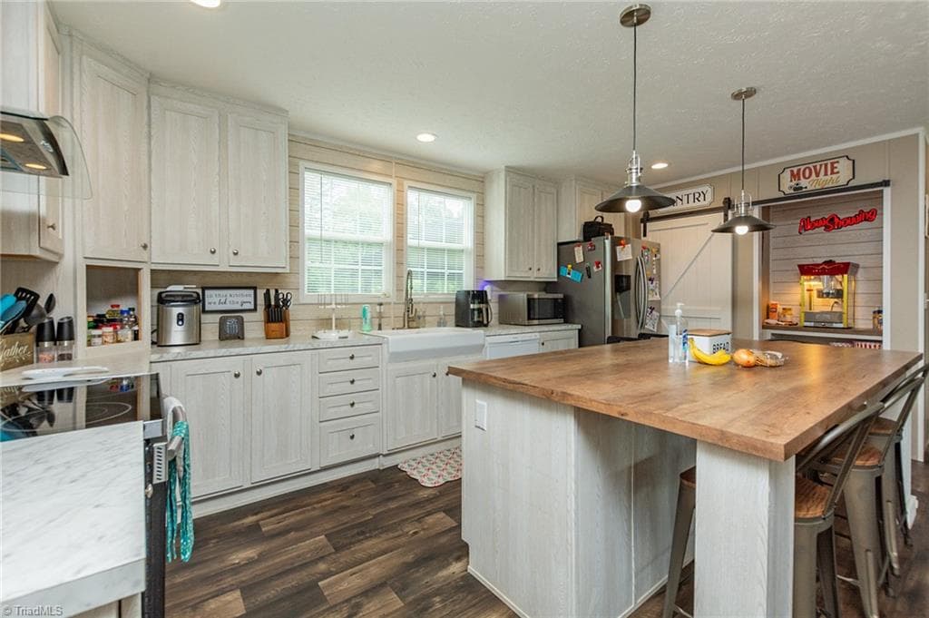 Kitchen - 220 Bluejay Road, Reidsville NC 27320, Reidsville