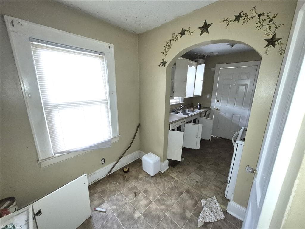 Stick/Site Built at 1804 Eugene Avenue, High Point NC 27260, High Point, photo 3 of 16