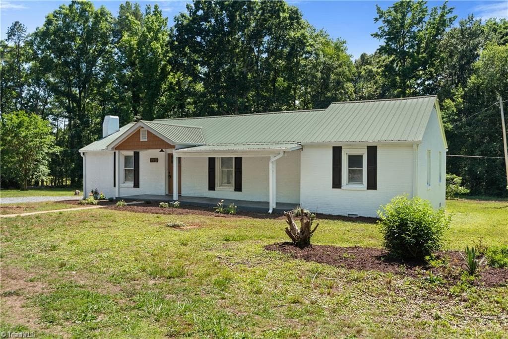 Stick/Site Built at 331 Grubb Drive, Denton NC 27239, photo 24 of 26