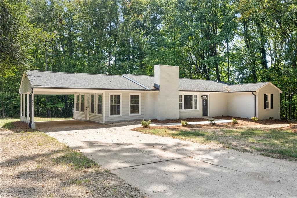 822 Birch Lane, Kernersville NC 27284