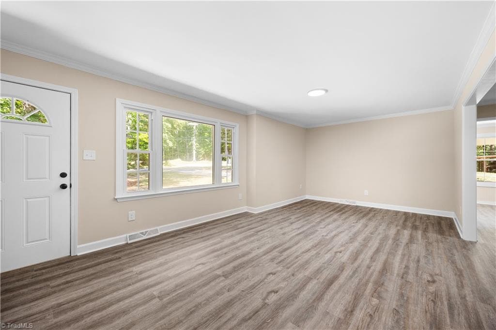 Stick/Site Built at 822 Birch Lane, Kernersville NC 27284, photo 5 of 37