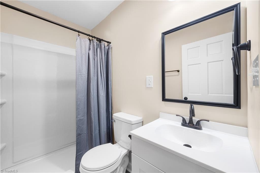 Stick/Site Built at 822 Birch Lane, Kernersville NC 27284, photo 20 of 37