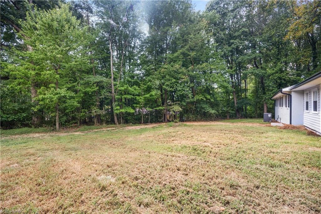 Stick/Site Built at 822 Birch Lane, Kernersville NC 27284, photo 34 of 37