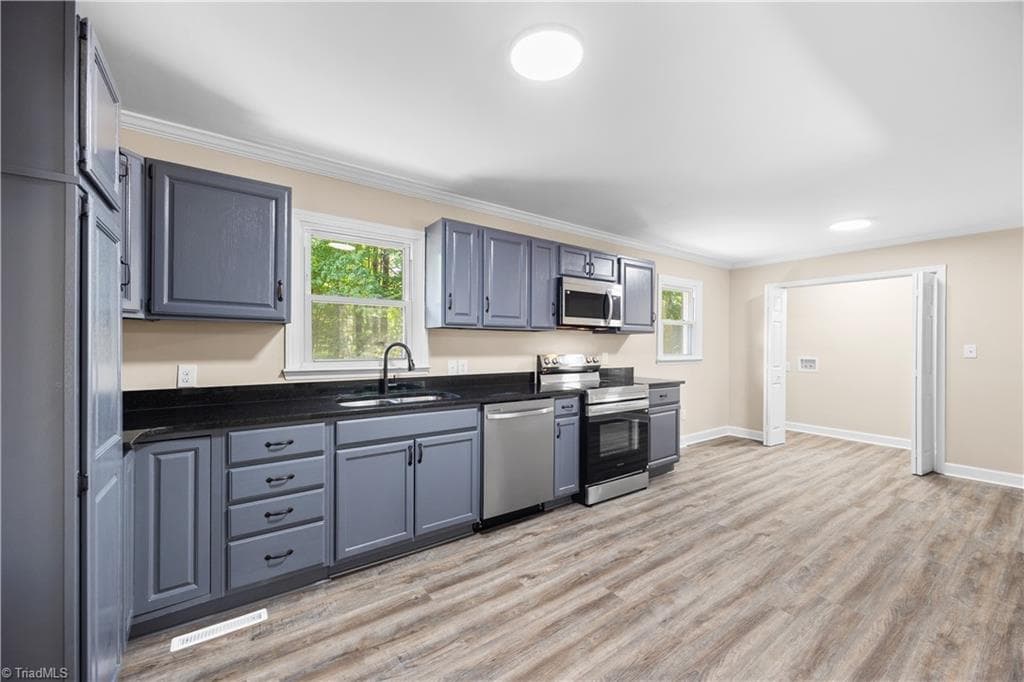 Stick/Site Built at 822 Birch Lane, Kernersville NC 27284, photo 10 of 37