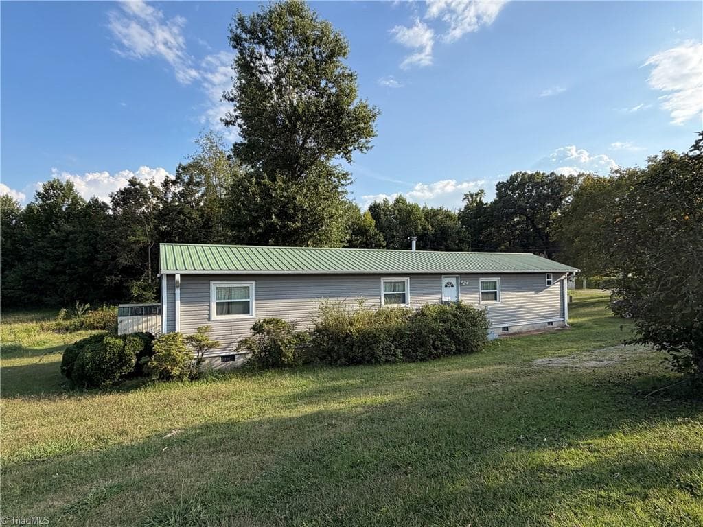297 Collins Road, Dobson NC 27017