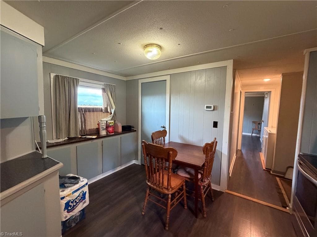 Manufactured Home at 297 Collins Road, Dobson NC 27017, photo 20 of 29