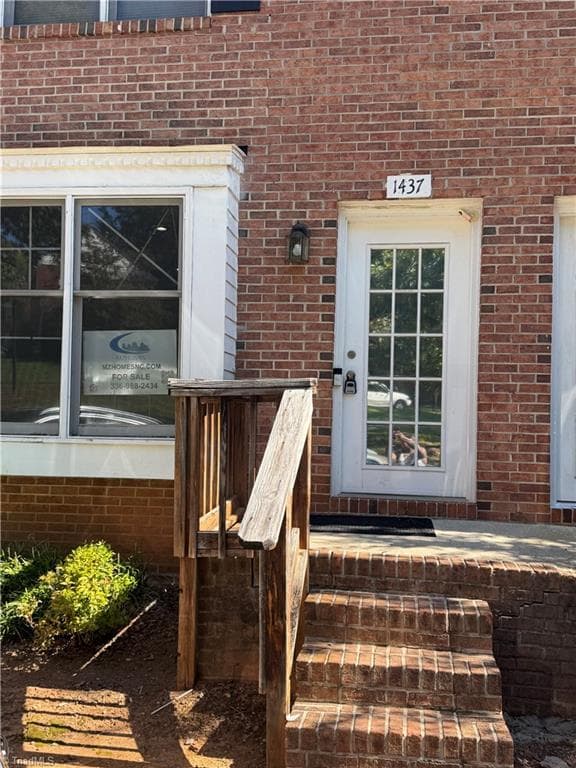 Stick/Site Built at 1437 King Charles Drive, Clemmons NC 27012, Clemmons, photo 2 of 11