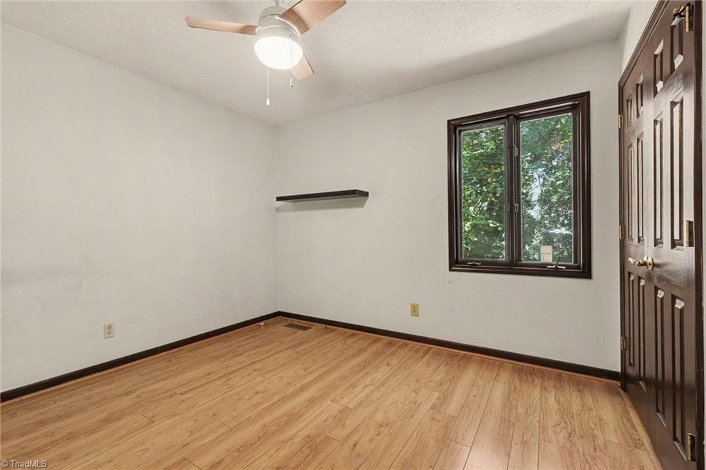 Stick/Site Built at 204 Ridgelea Court, Winston-Salem NC 27104, Winston-Salem, photo 16 of 26