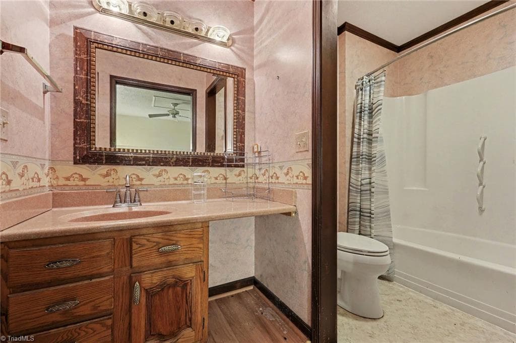 Stick/Site Built at 204 Ridgelea Court, Winston-Salem NC 27104, Winston-Salem, photo 14 of 26