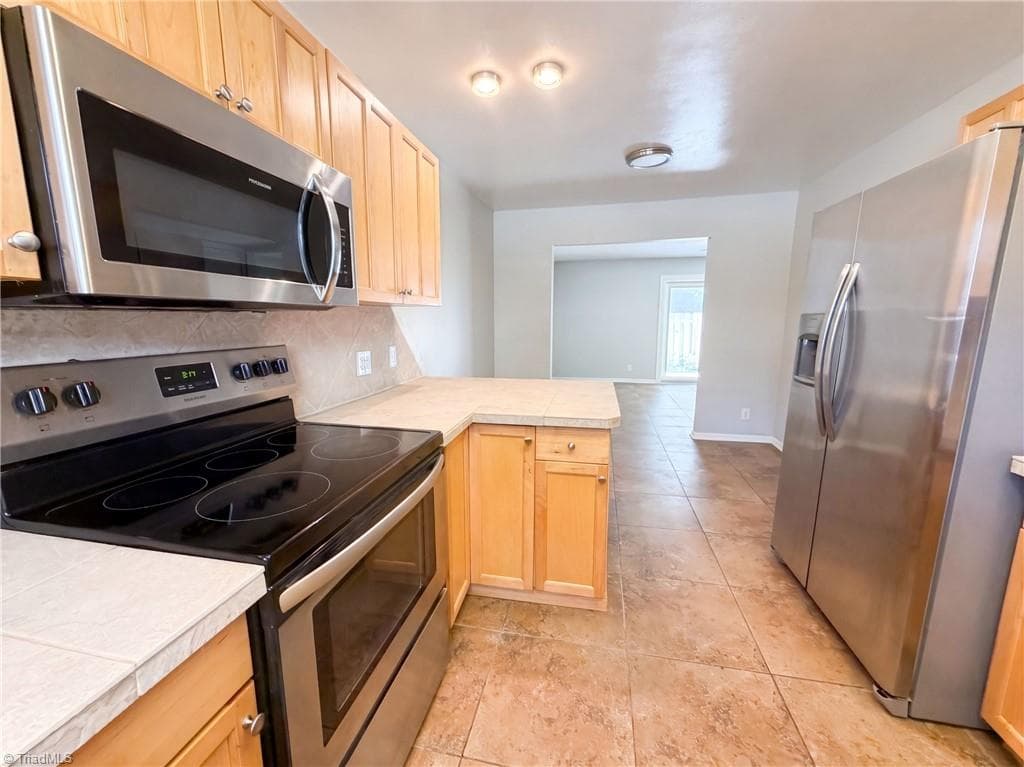 Stick/Site Built at 2219 Shadow Valley Road, High Point NC 27265, High Point, photo 13 of 32