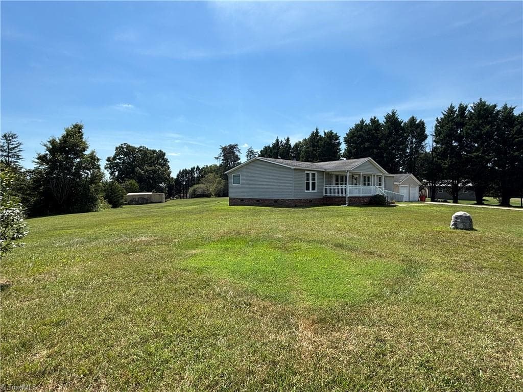 Manufactured Home at 150 Springfield Road, Pilot Mountain NC 27041, Pilot Mountain, photo 26 of 30