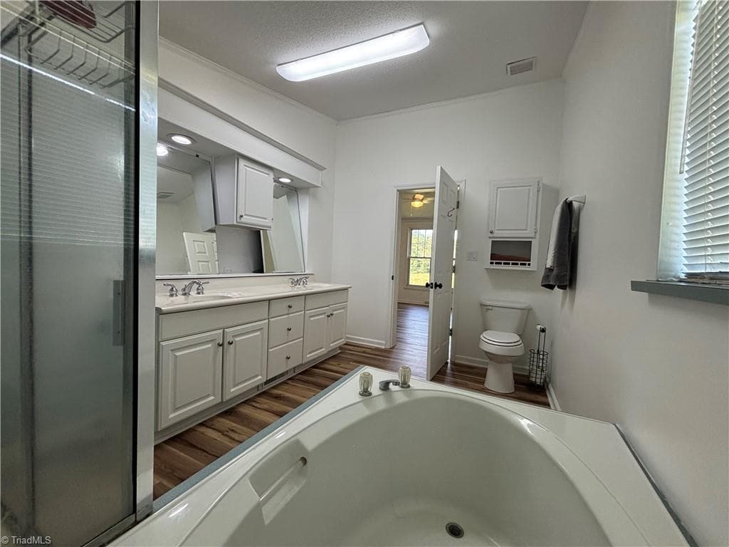 Manufactured Home at 150 Springfield Road, Pilot Mountain NC 27041, Pilot Mountain, photo 19 of 30