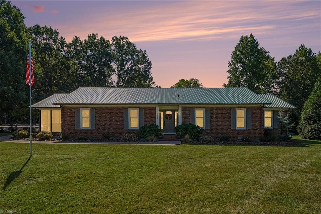 222 Devonway Street, Eden NC 27288