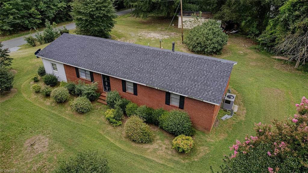 Stick/Site Built at 469 Lakeview Drive, Burlington NC 27215, Burlington, photo 49 of 50