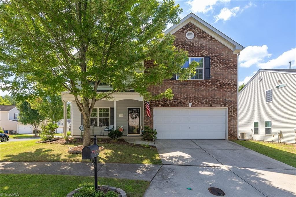 Stick/Site Built at 3790 Spring Willow Way, Winston-Salem NC 27107, photo 2 of 39