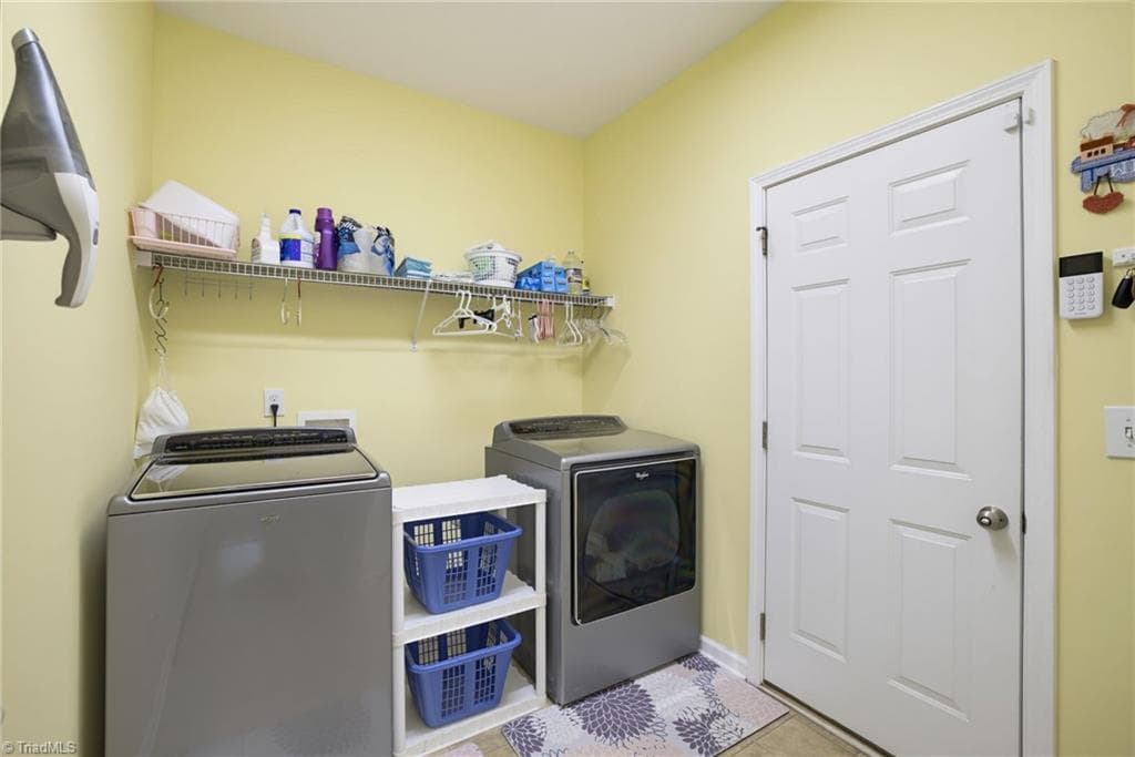 Stick/Site Built at 3790 Spring Willow Way, Winston-Salem NC 27107, photo 30 of 39